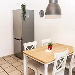 Cosyhomes24 - Centrally With Parking Space And Balcony - Ge09b *