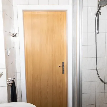 Apartment Cosyhomes24 - Free-wifi, Einzelbetten, Parkplatz, Tv *