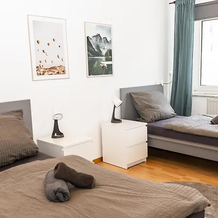 Cosyhomes24 - Centrally With Balcony And Parking Space - Ge09b *