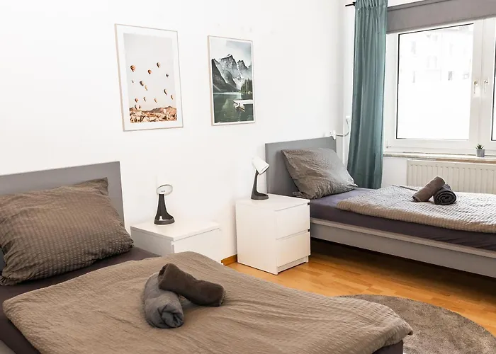 Cosyhomes24 - Centrally With Parking Space And Balcony - Ge09b *